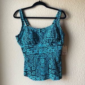 Woman’s swim tank. 20W